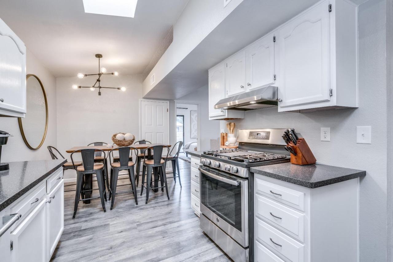 New! Modern • Family Friendly • The Desert Nest Sierra Vista Eksteriør bilde